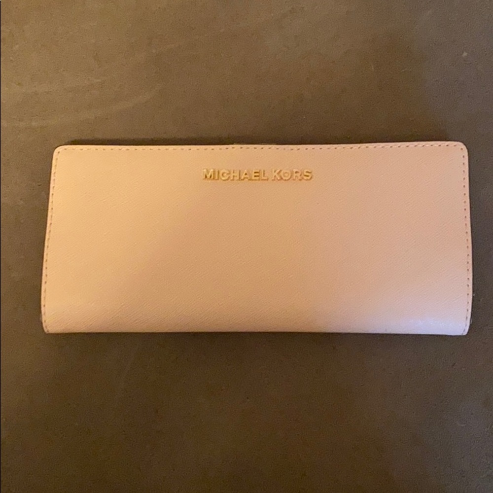 Michael Kors Blush Pink Wallet